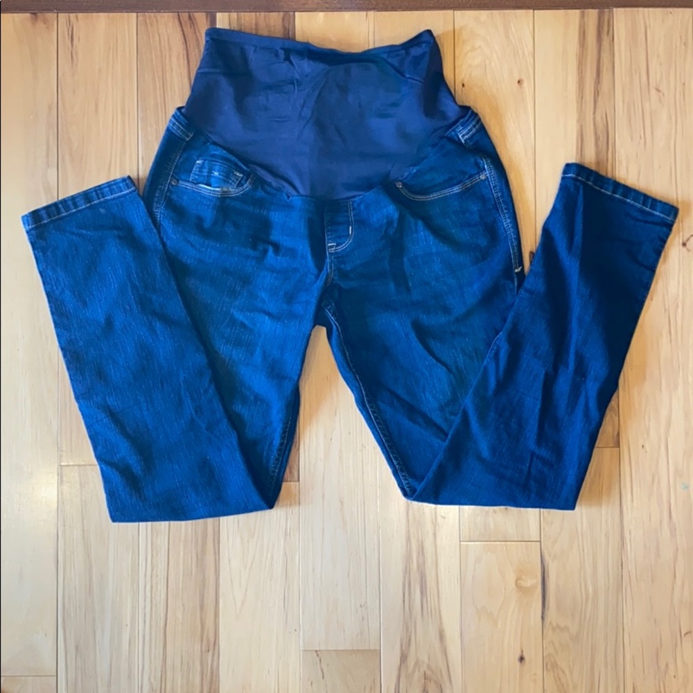 Maternity skinny jeans